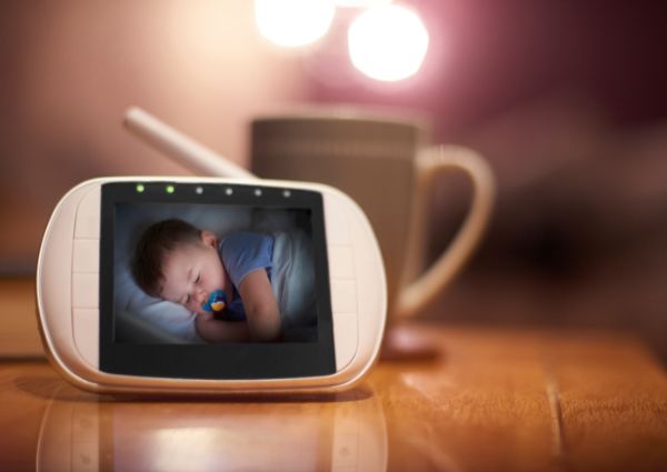 IoT devices examples - Smart baby monitor